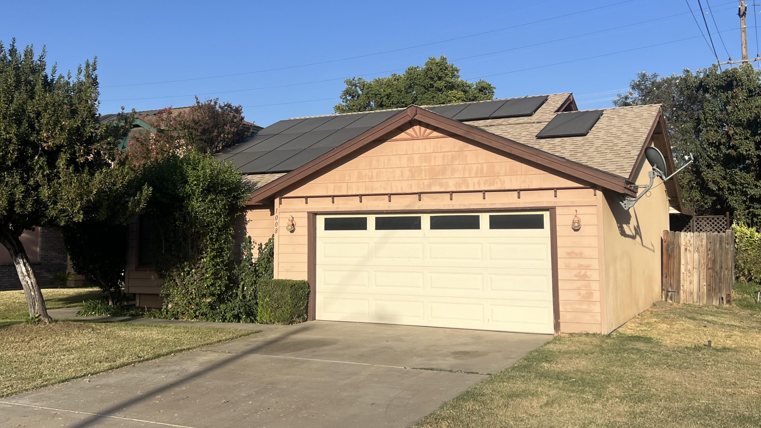 1008 N Manzanita Street