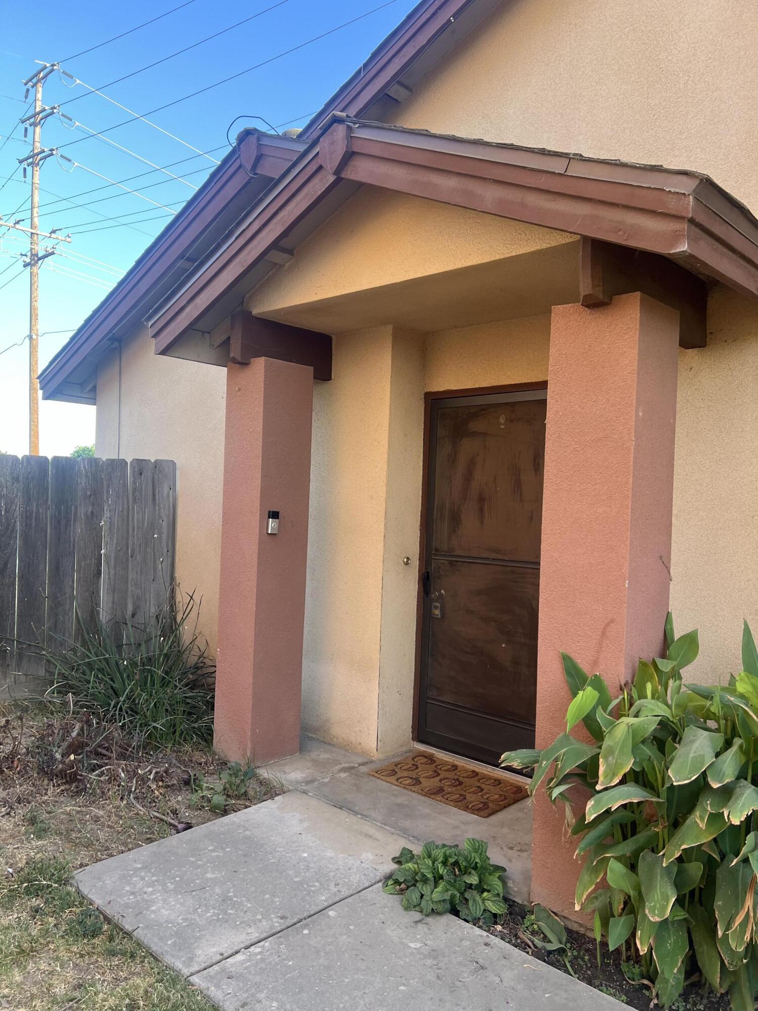 1008 N Manzanita Street