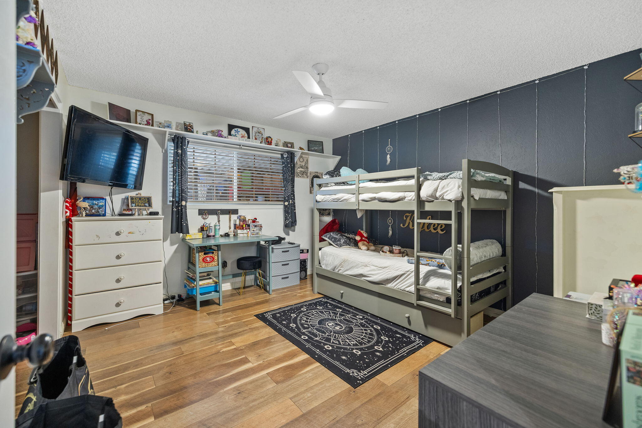 1134 W Harter Avenue