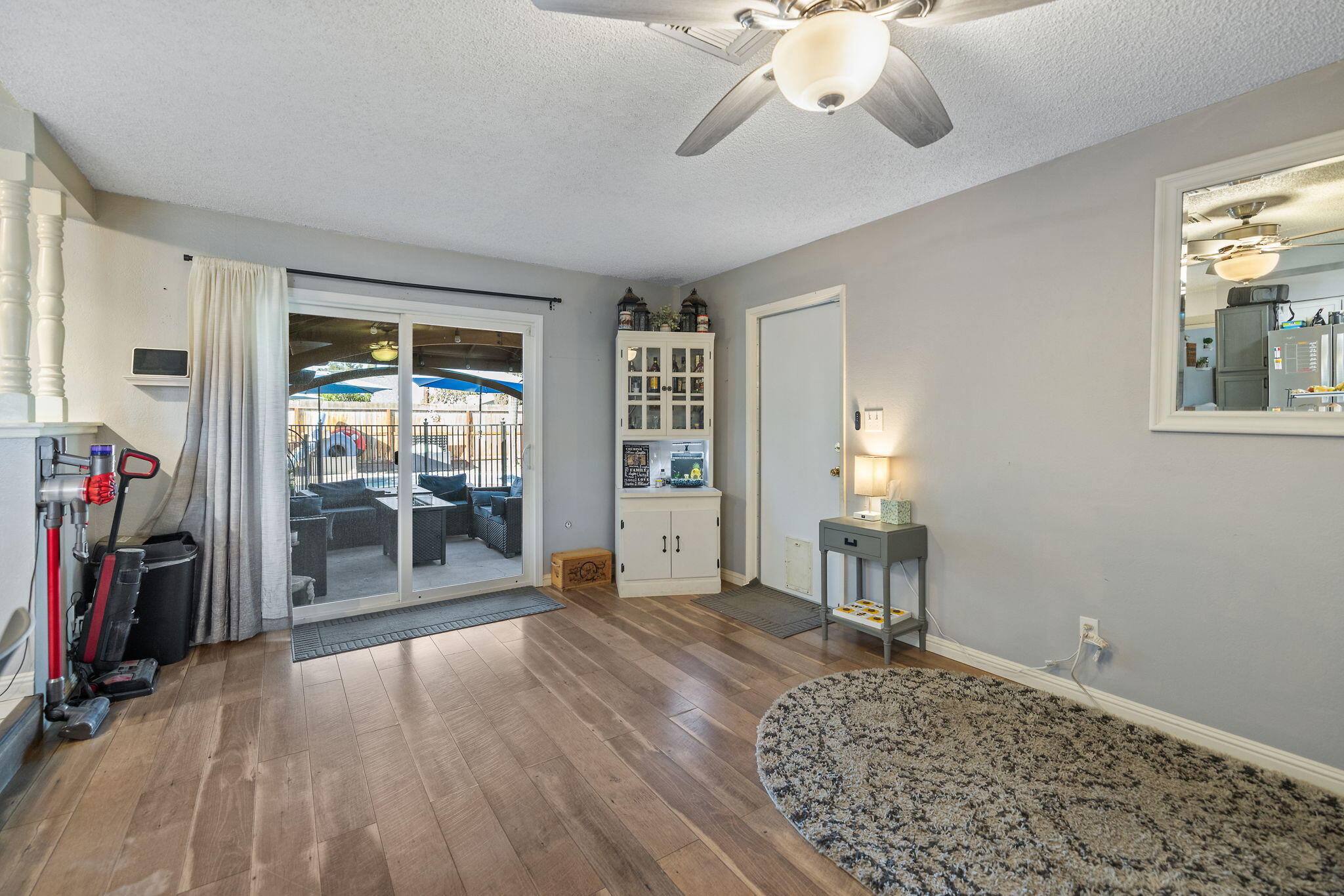 1134 W Harter Avenue