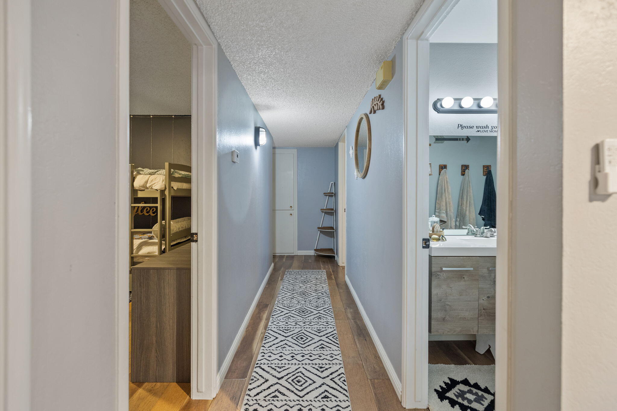 1134 W Harter Avenue