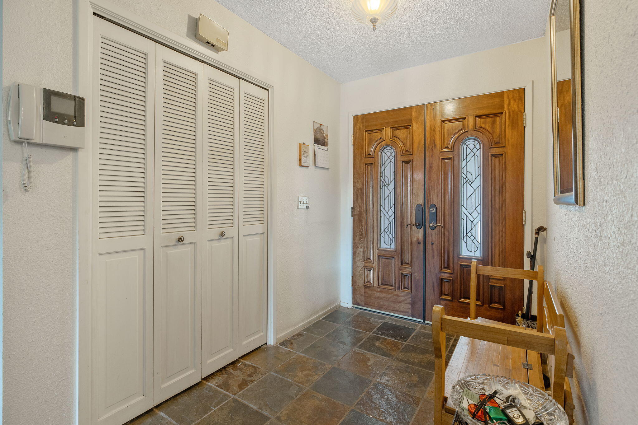 2636 S Conyer