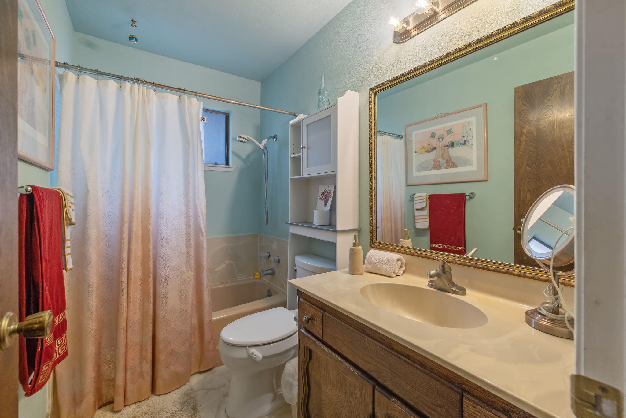 2636 S Conyer