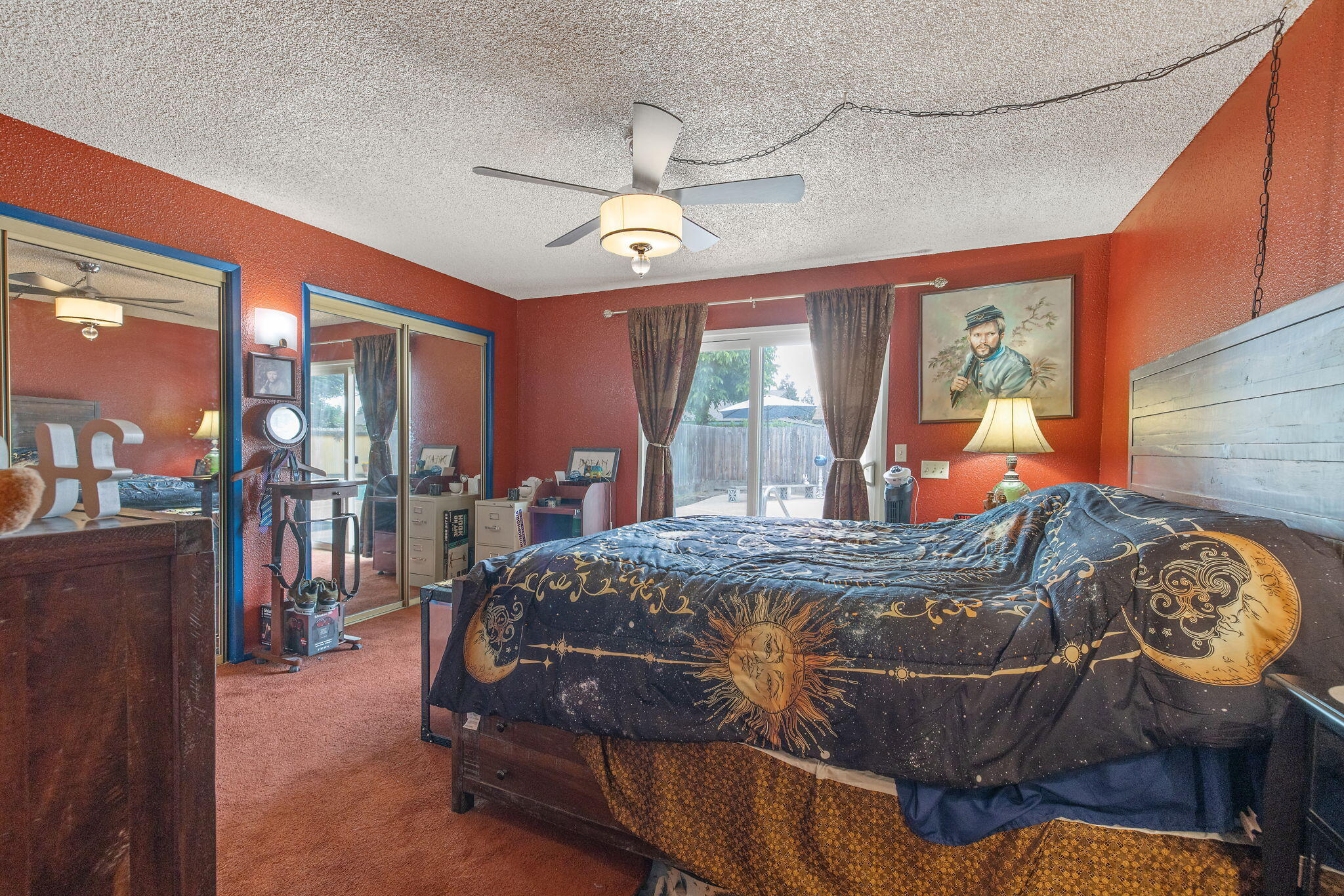 2636 S Conyer