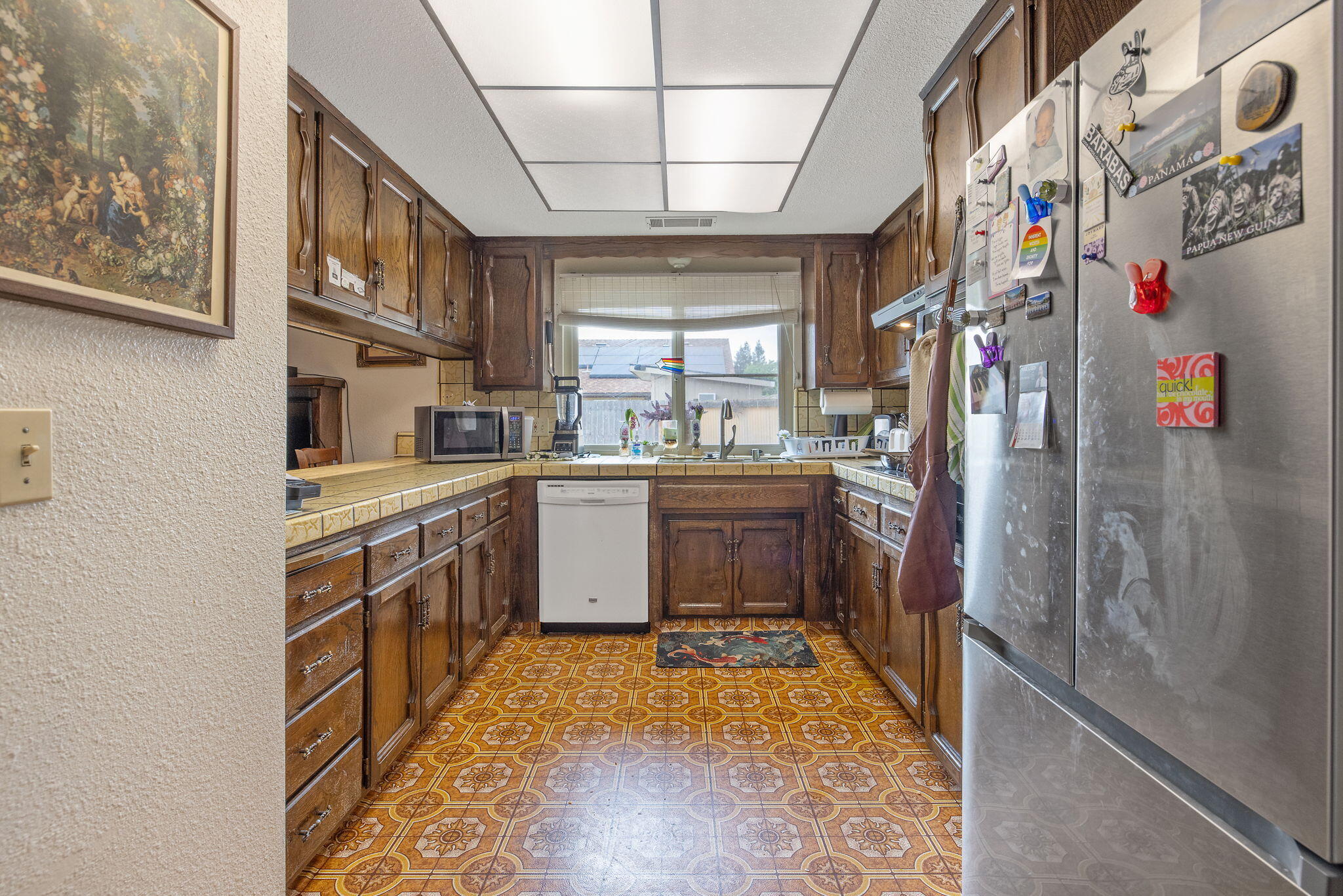 2636 S Conyer