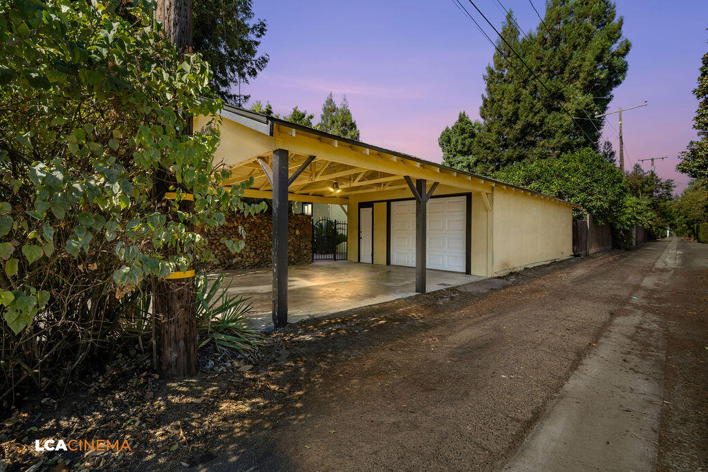 1500 W College Avenue