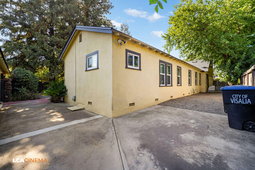 1500 W College Avenue