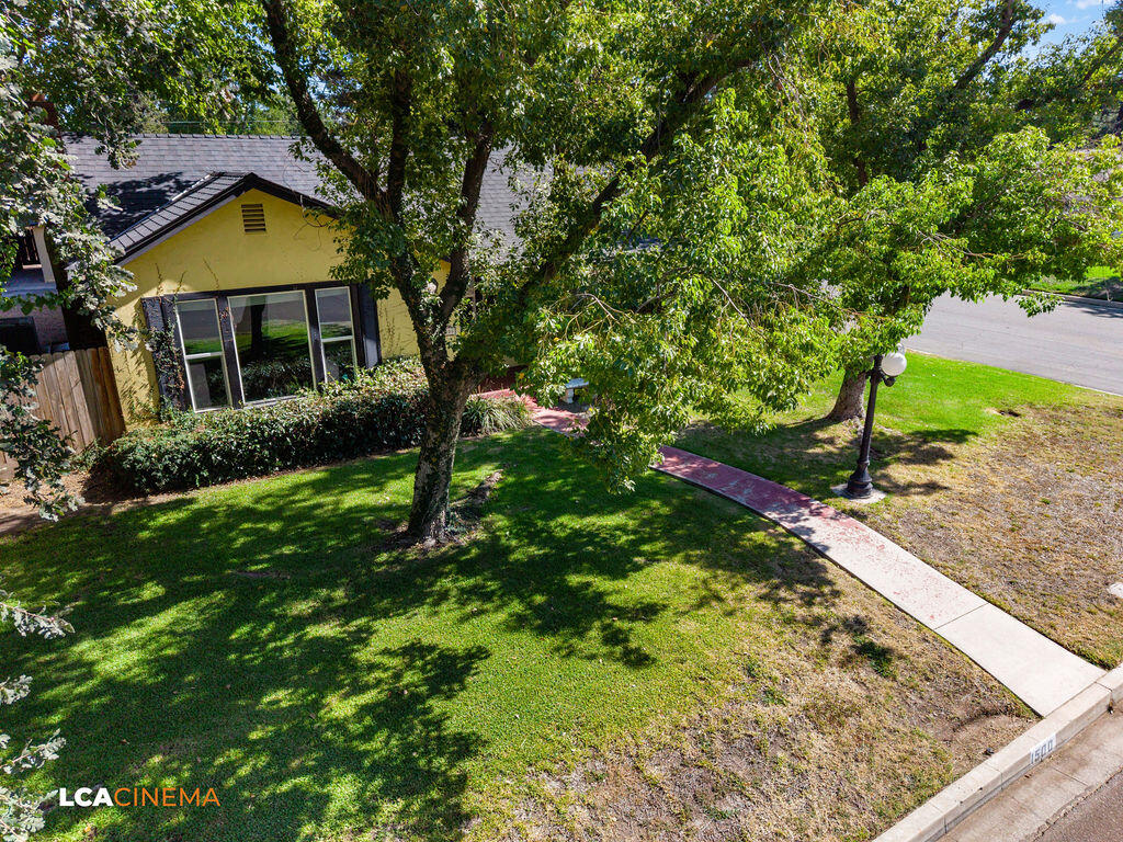 1500 W College Avenue