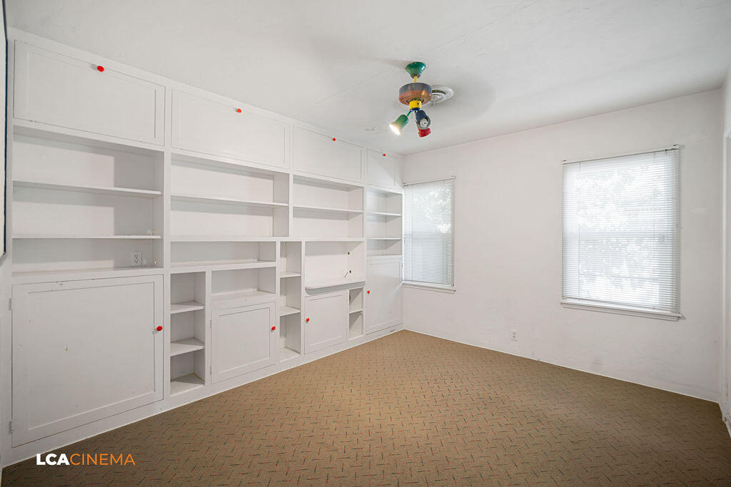 1500 W College Avenue