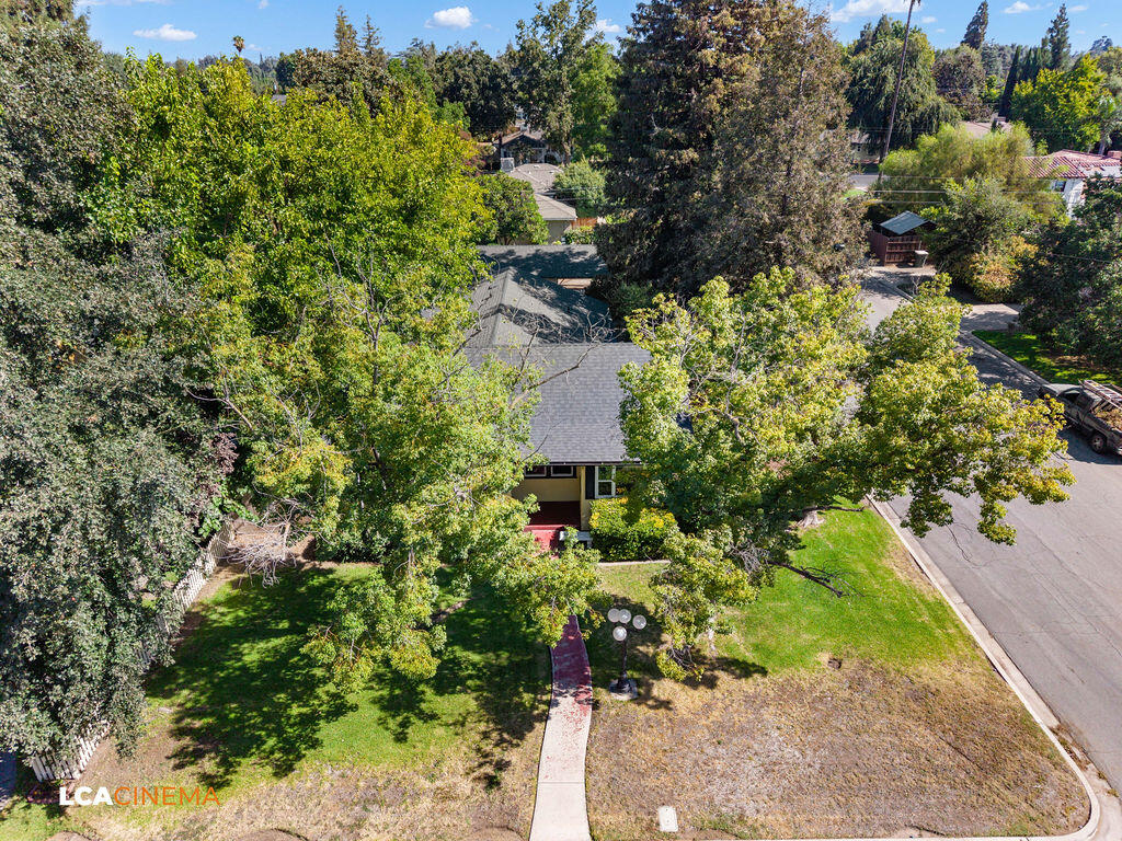 1500 W College Avenue