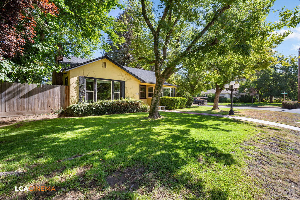 1500 W College Avenue