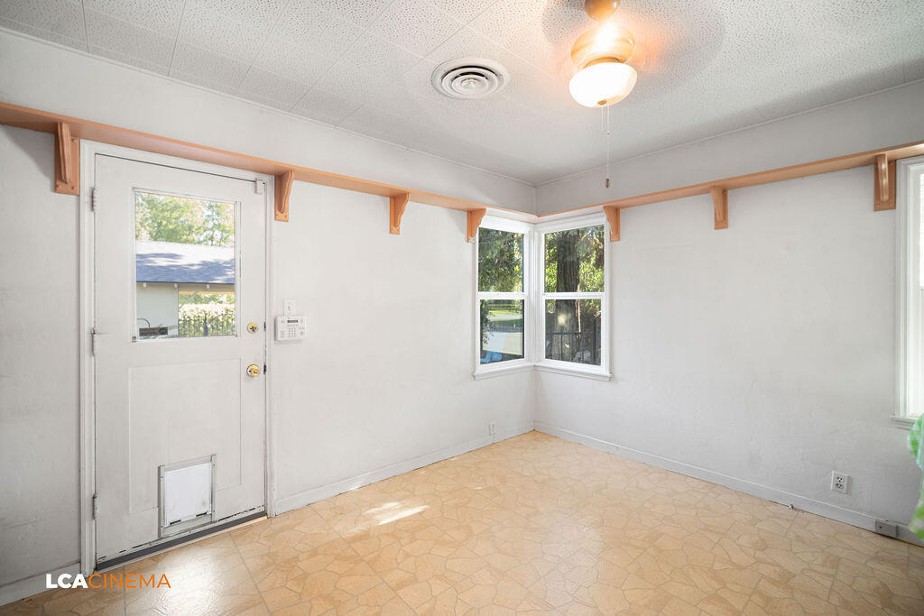 1500 W College Avenue