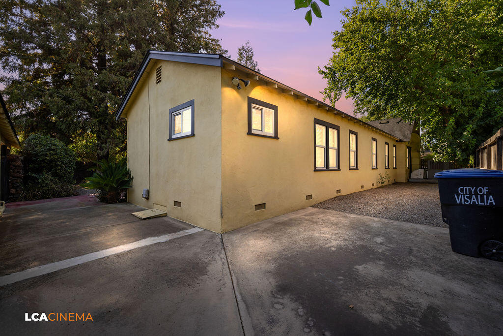 1500 W College Avenue