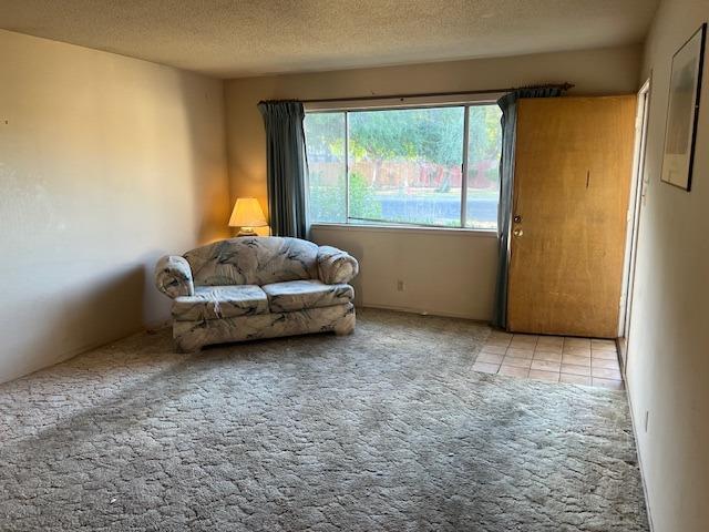 670 W Santa Ana Avenue