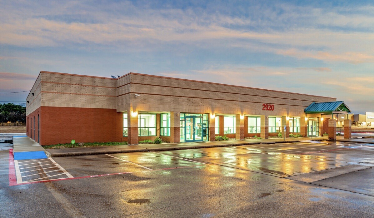 2920 Motley Drive 101