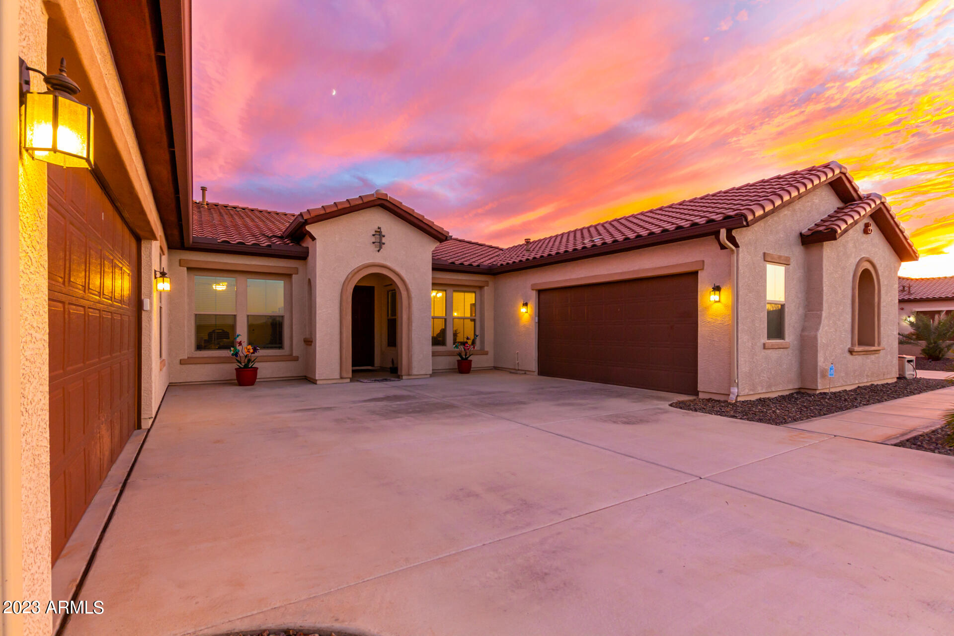 16127 W CAMDEN Avenue