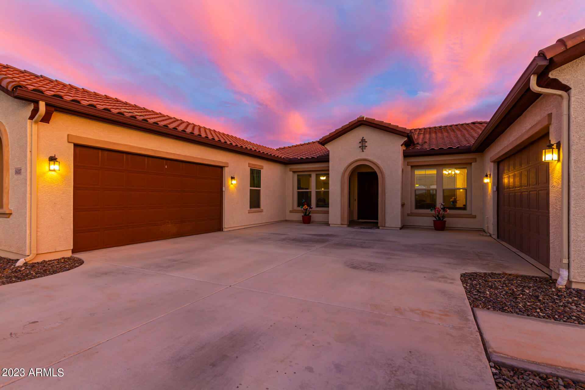 16127 W CAMDEN Avenue