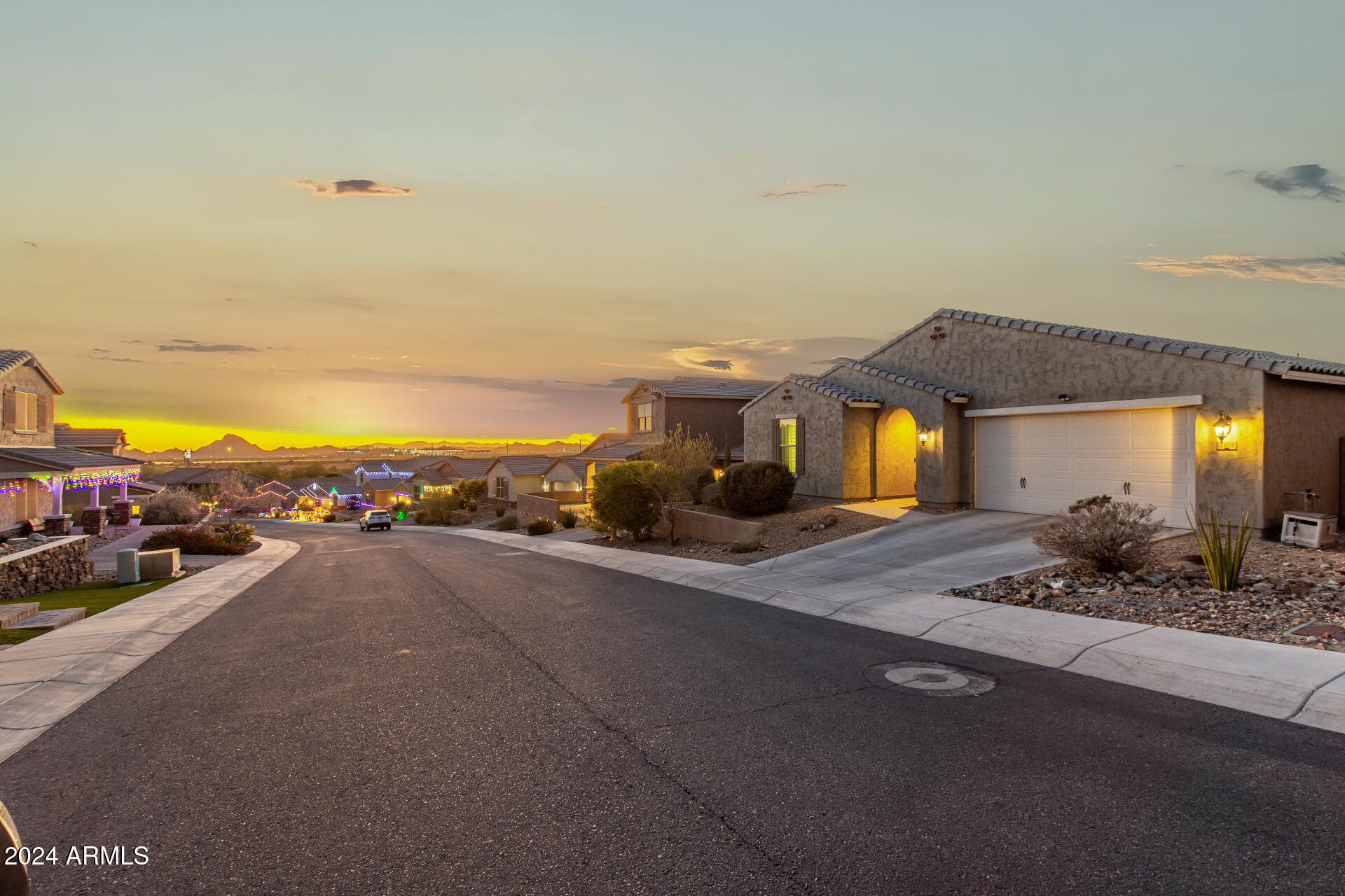 2938 W TUMBLEWEED Drive