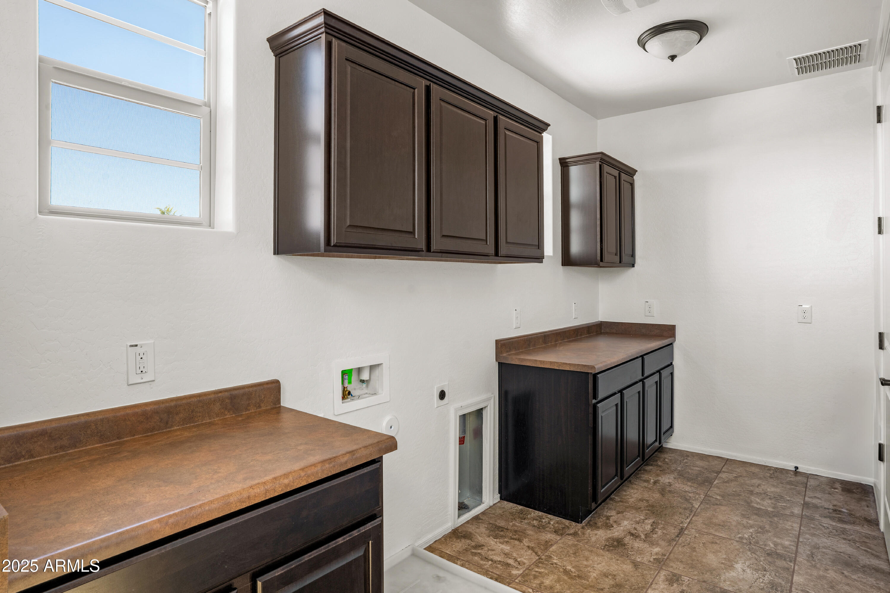 16074 W Cortez Street