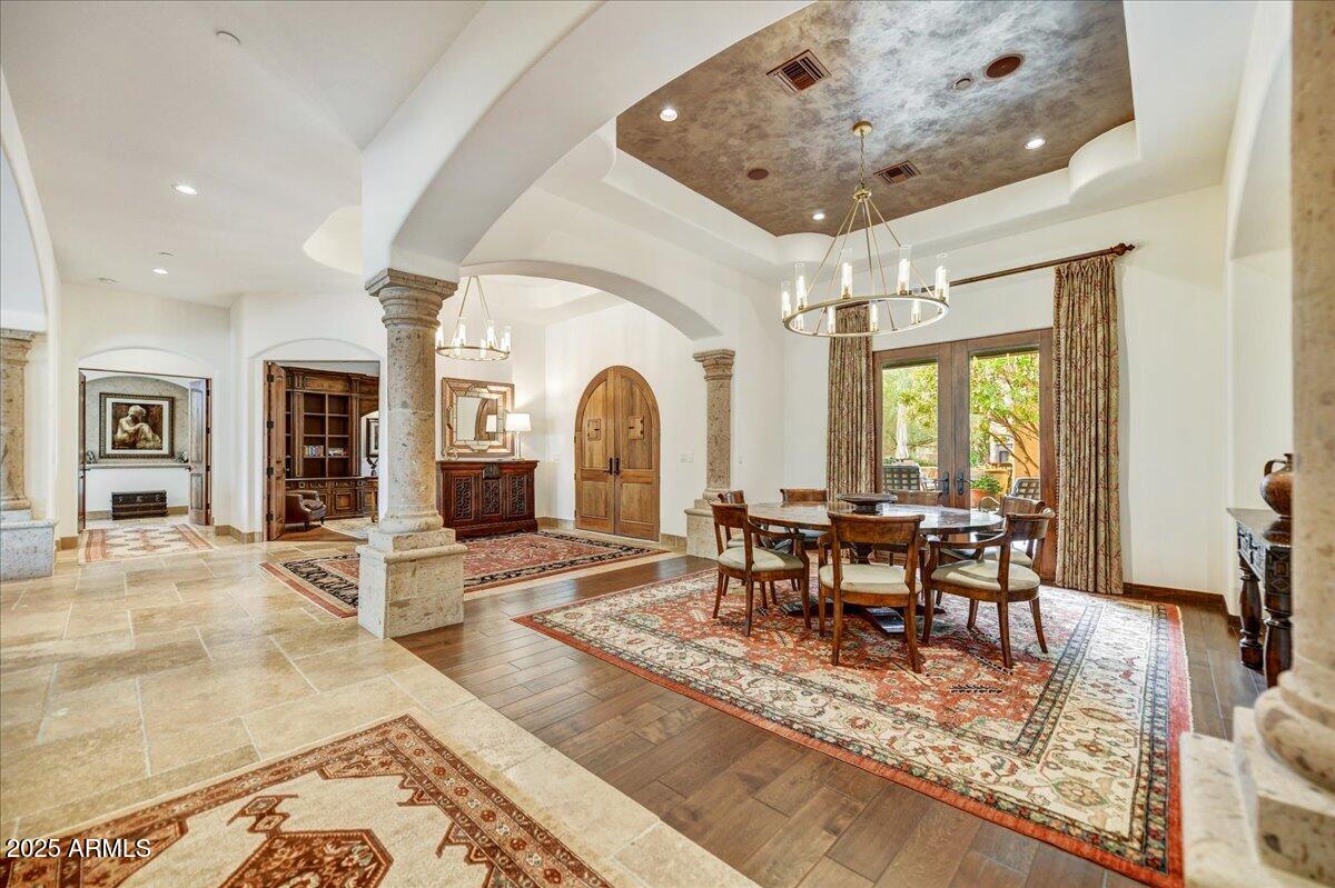 10798 E HEDGEHOG Place