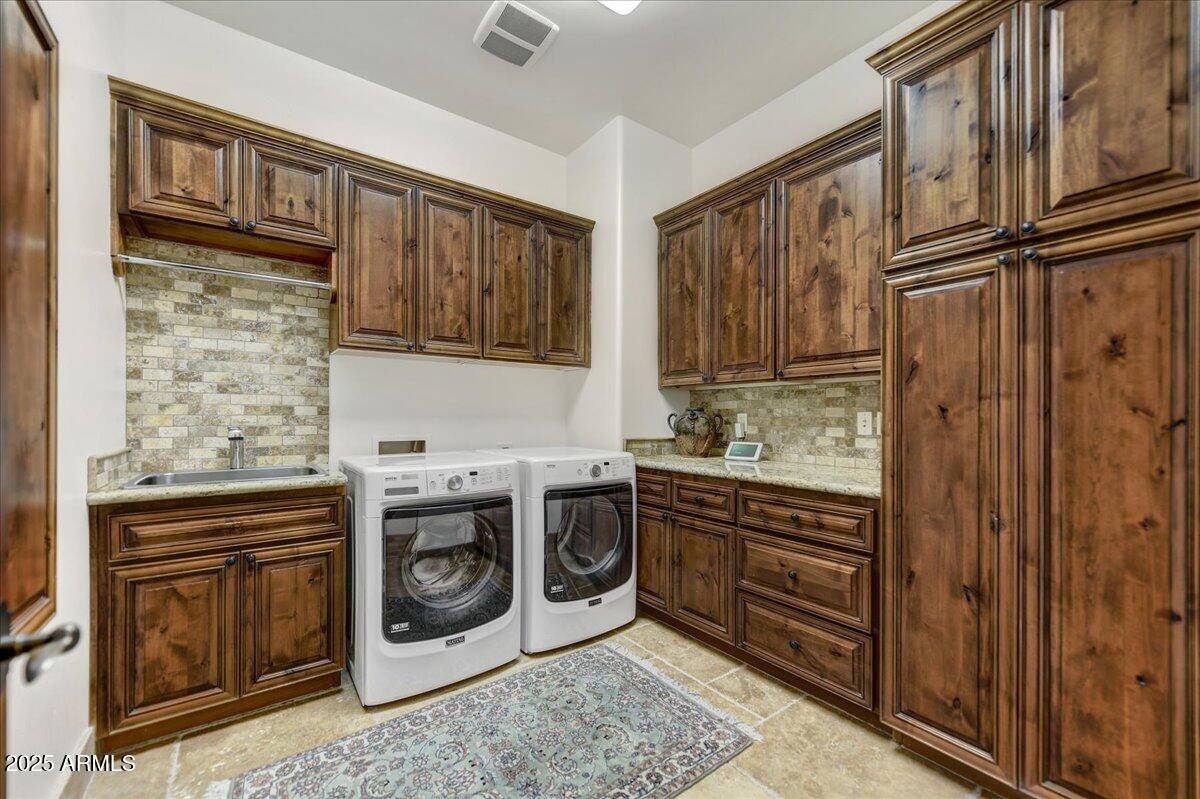 10798 E HEDGEHOG Place