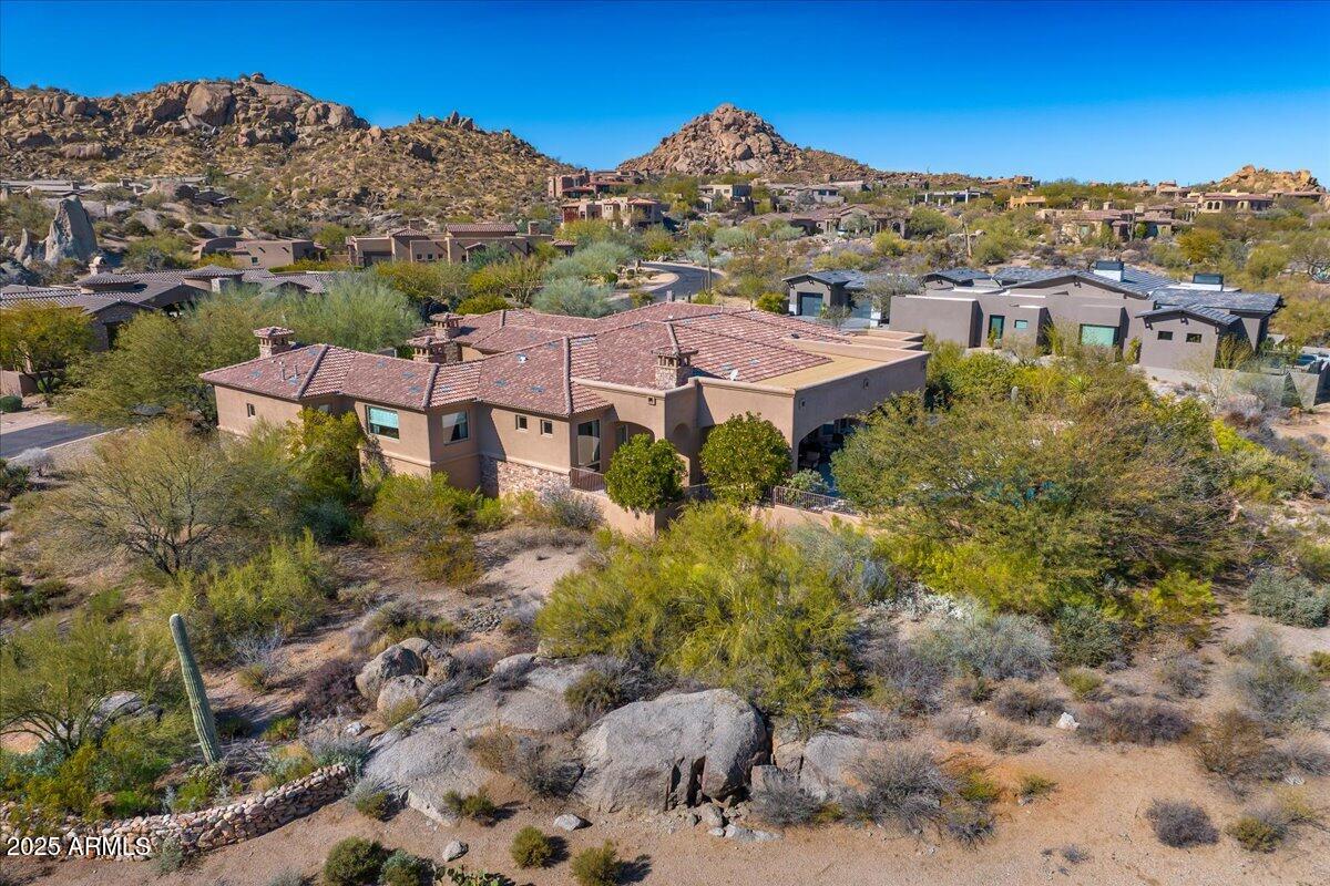 10798 E HEDGEHOG Place