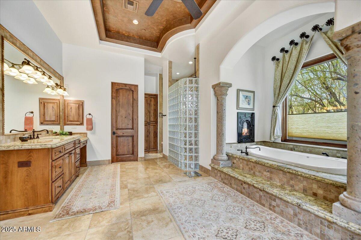 10798 E HEDGEHOG Place