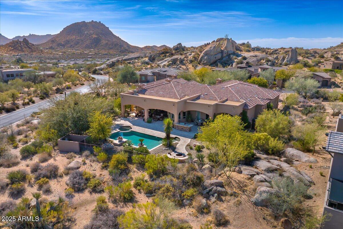 10798 E HEDGEHOG Place