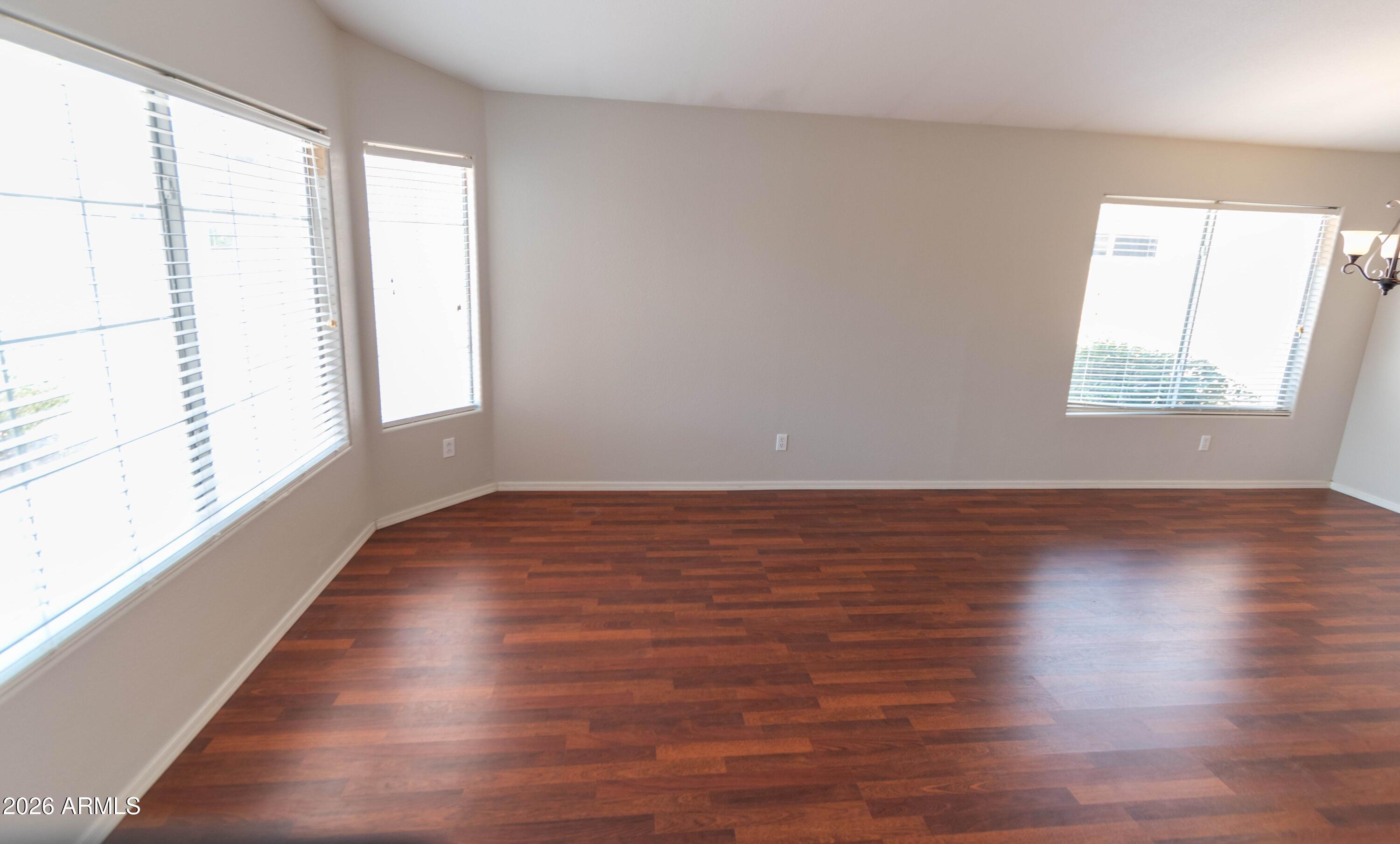 449 N WINDSOR