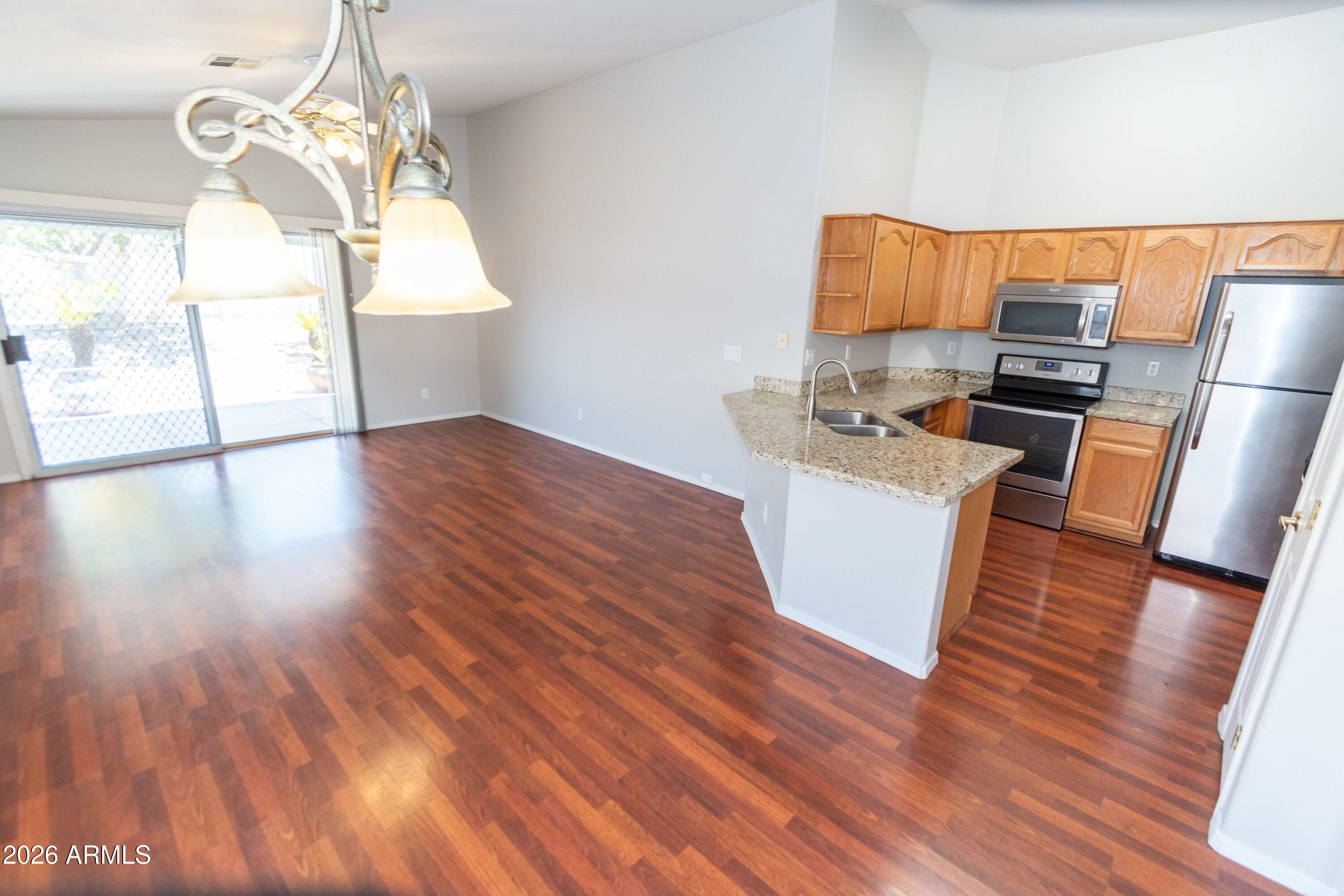 449 N WINDSOR