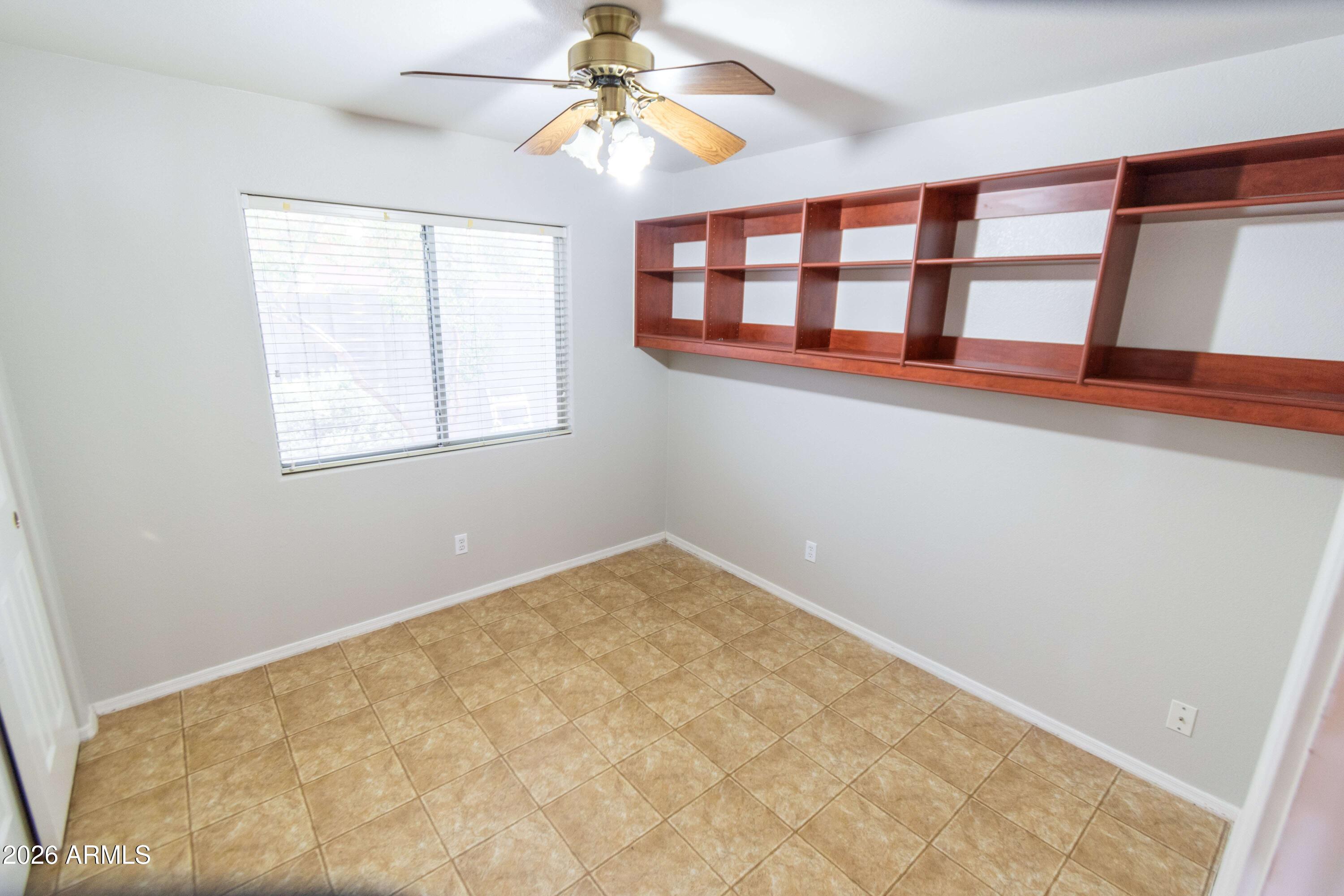 449 N WINDSOR
