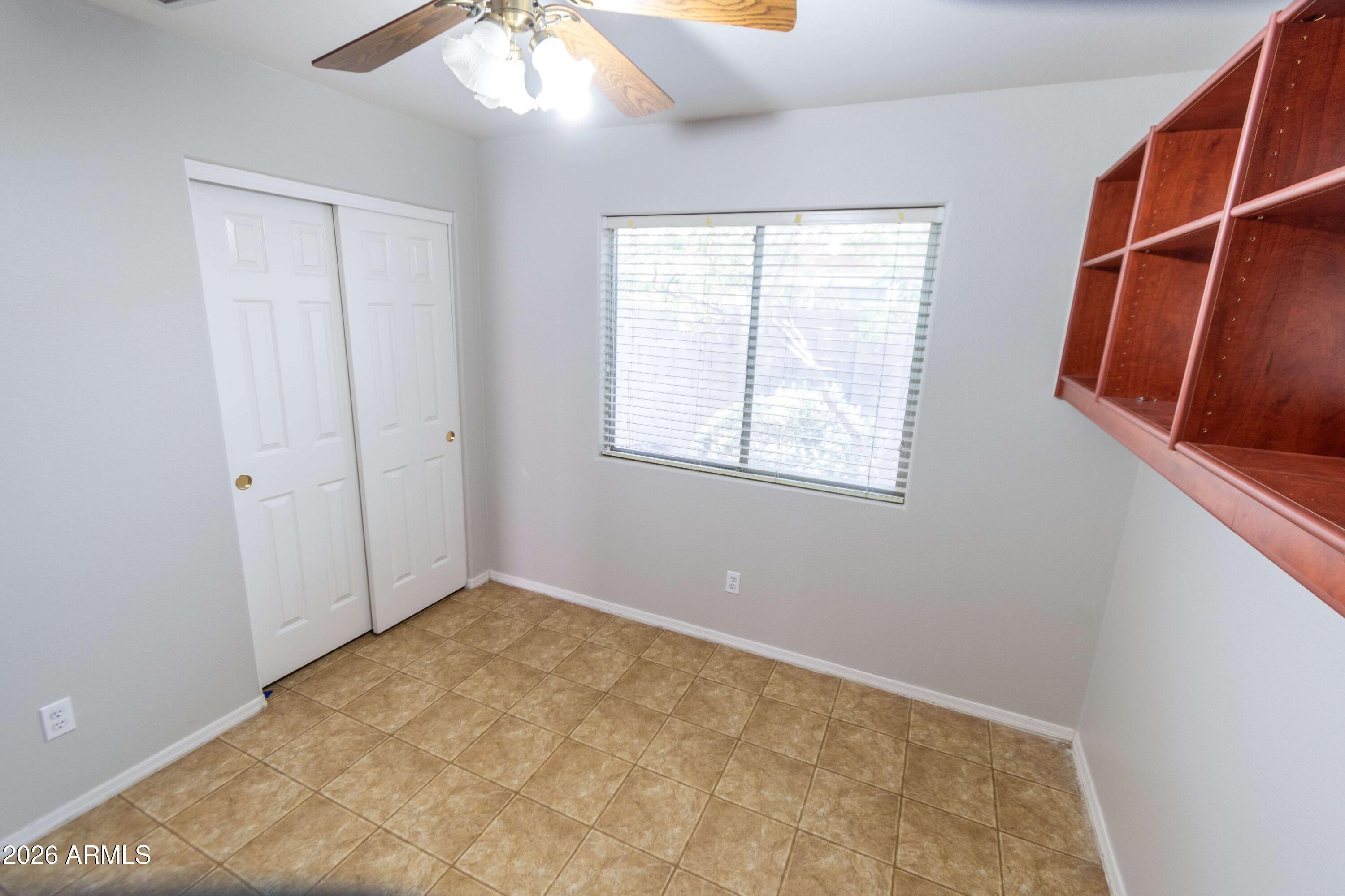 449 N WINDSOR