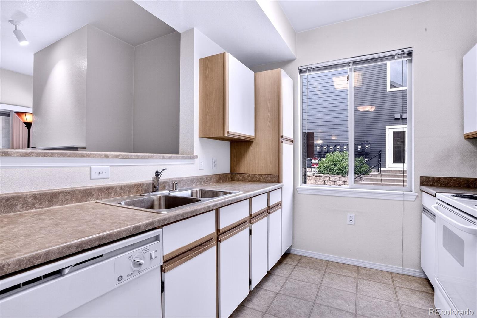 5320 Allison Street Unit: 106