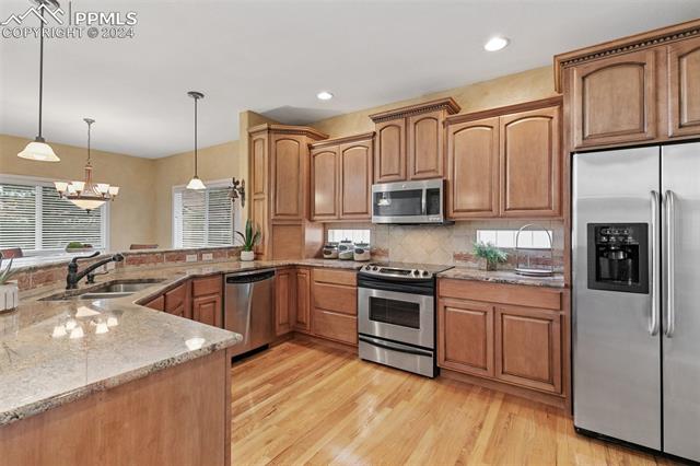 13735 Paradise Villas Grove