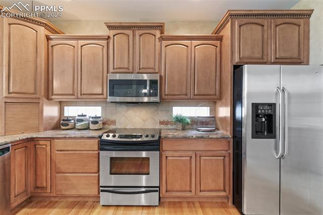 13735 Paradise Villas Grove