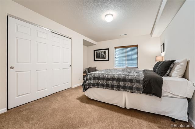 9825 S Iris Court