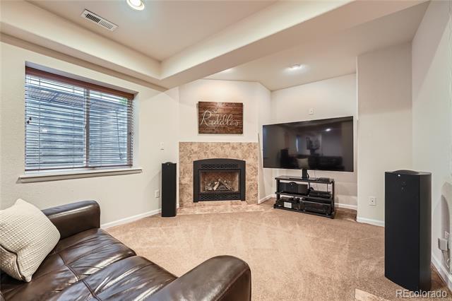 9825 S Iris Court