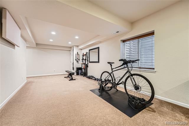 9825 S Iris Court