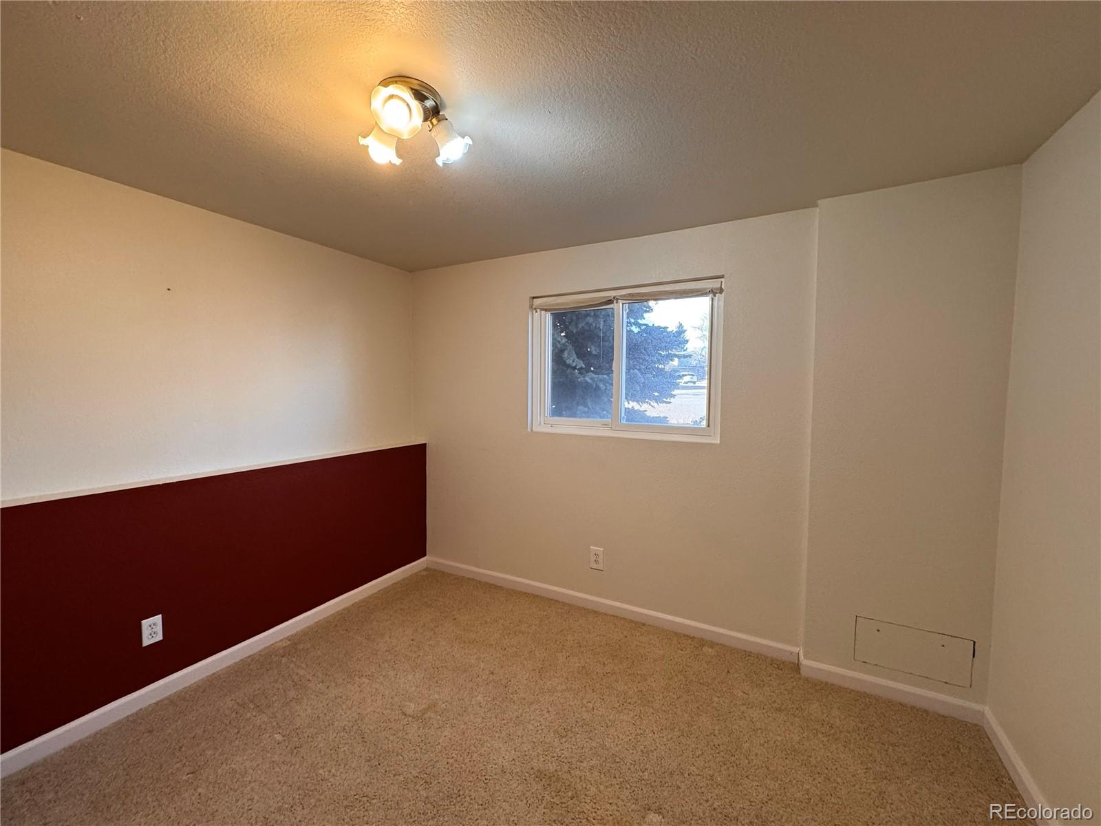 7034 W Roxbury Place