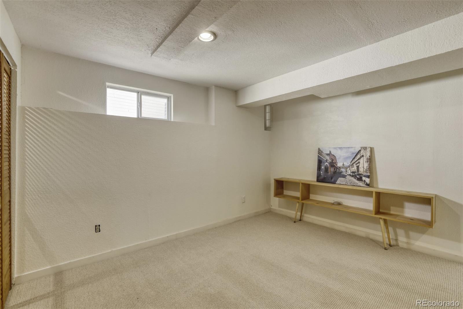 2697 S Deframe Circle