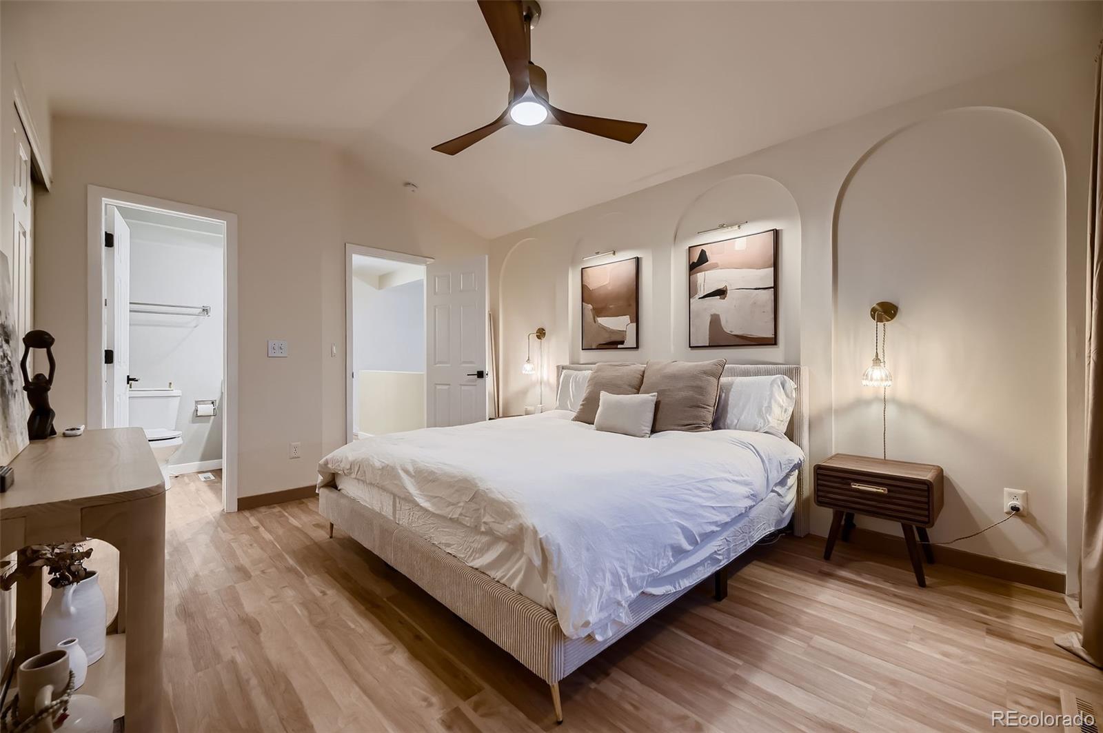 2697 S Deframe Circle