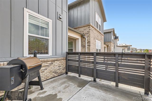2653 W 69th Drive