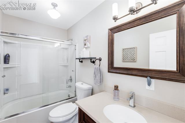 3046 Cottonwood Avenue