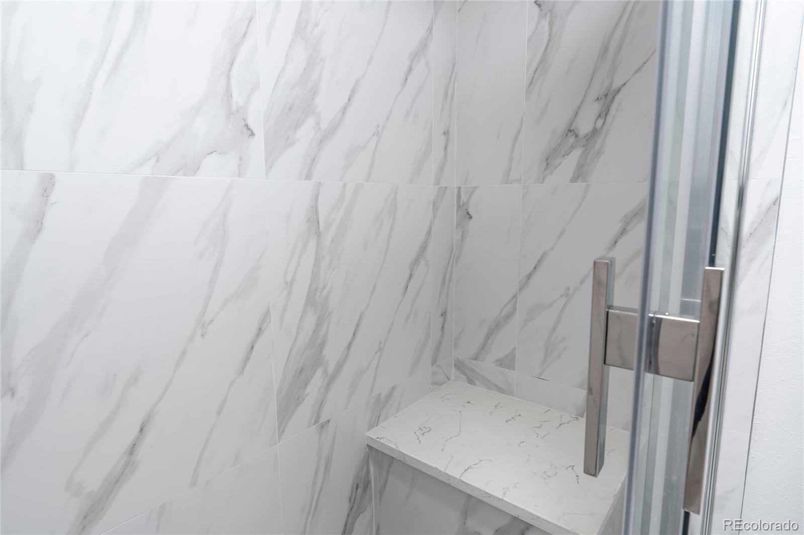 2231 S Vaughn Way Unit: 118B