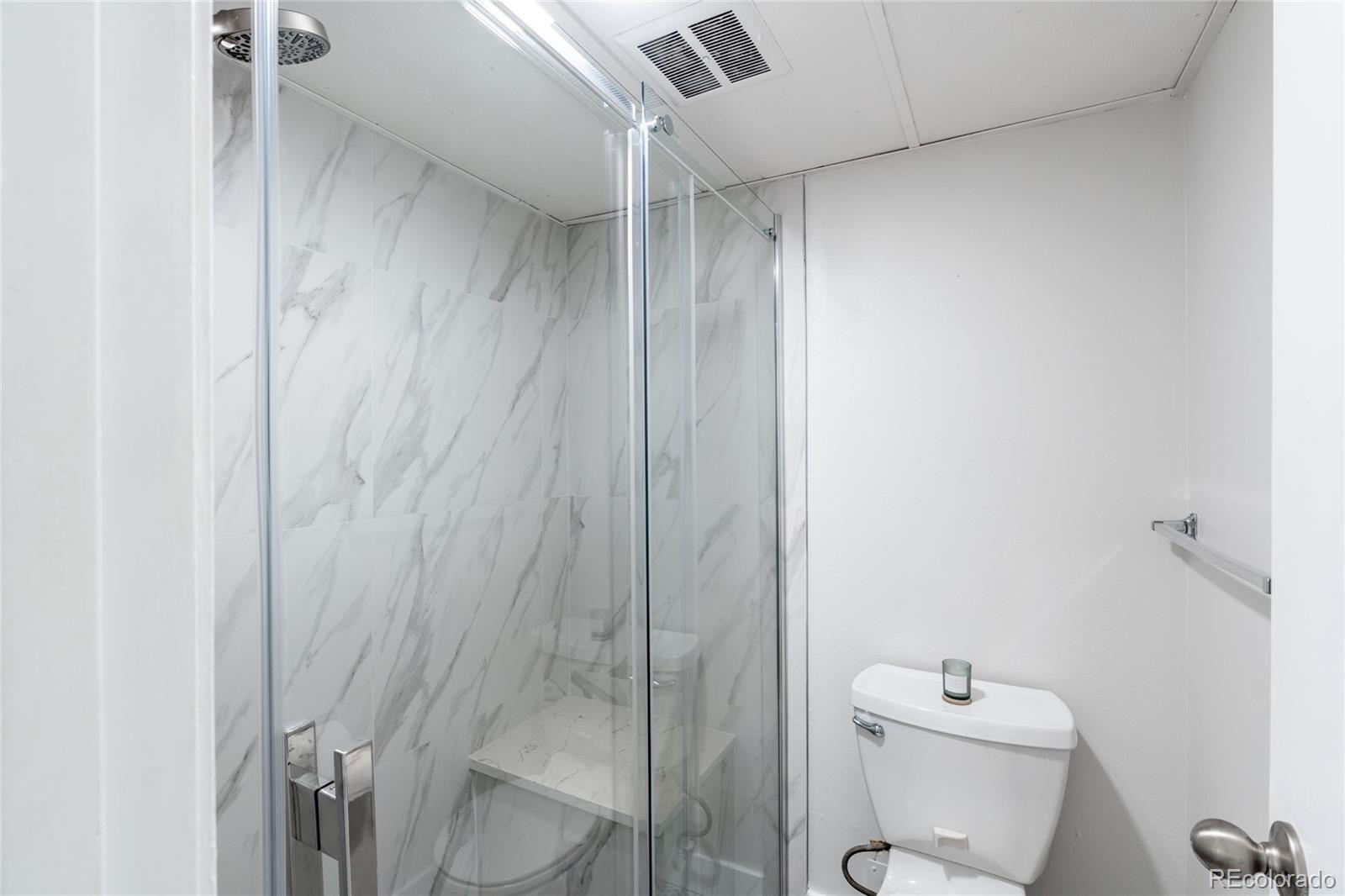2231 S Vaughn Way Unit: 118B