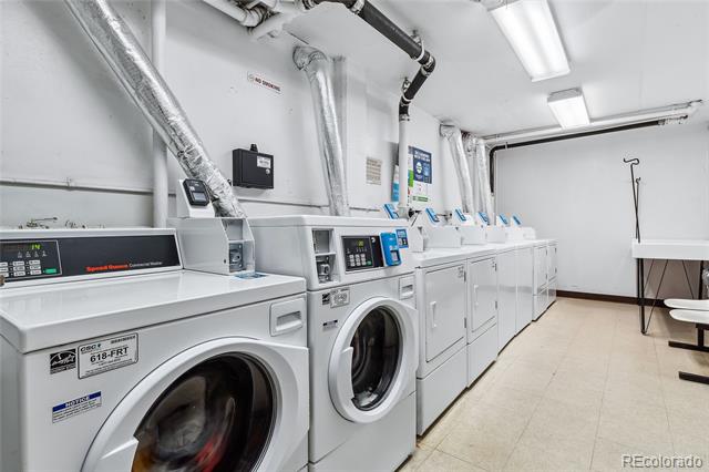 2231 S Vaughn Way Unit: 118B