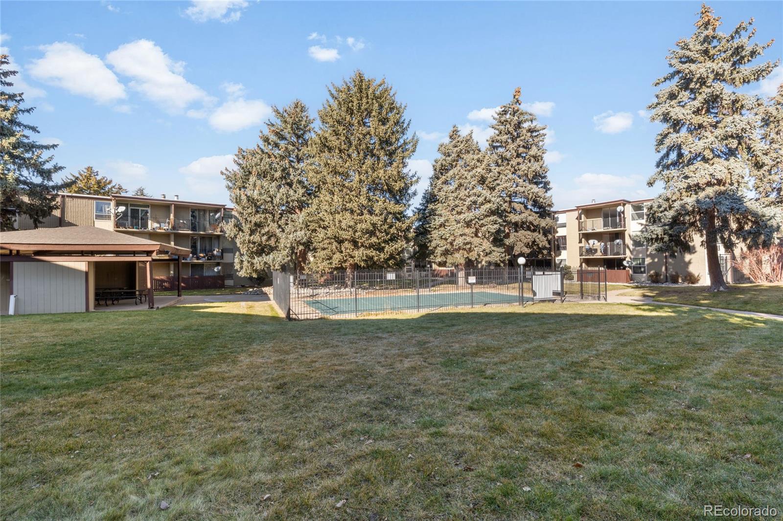 2231 S Vaughn Way Unit: 118B