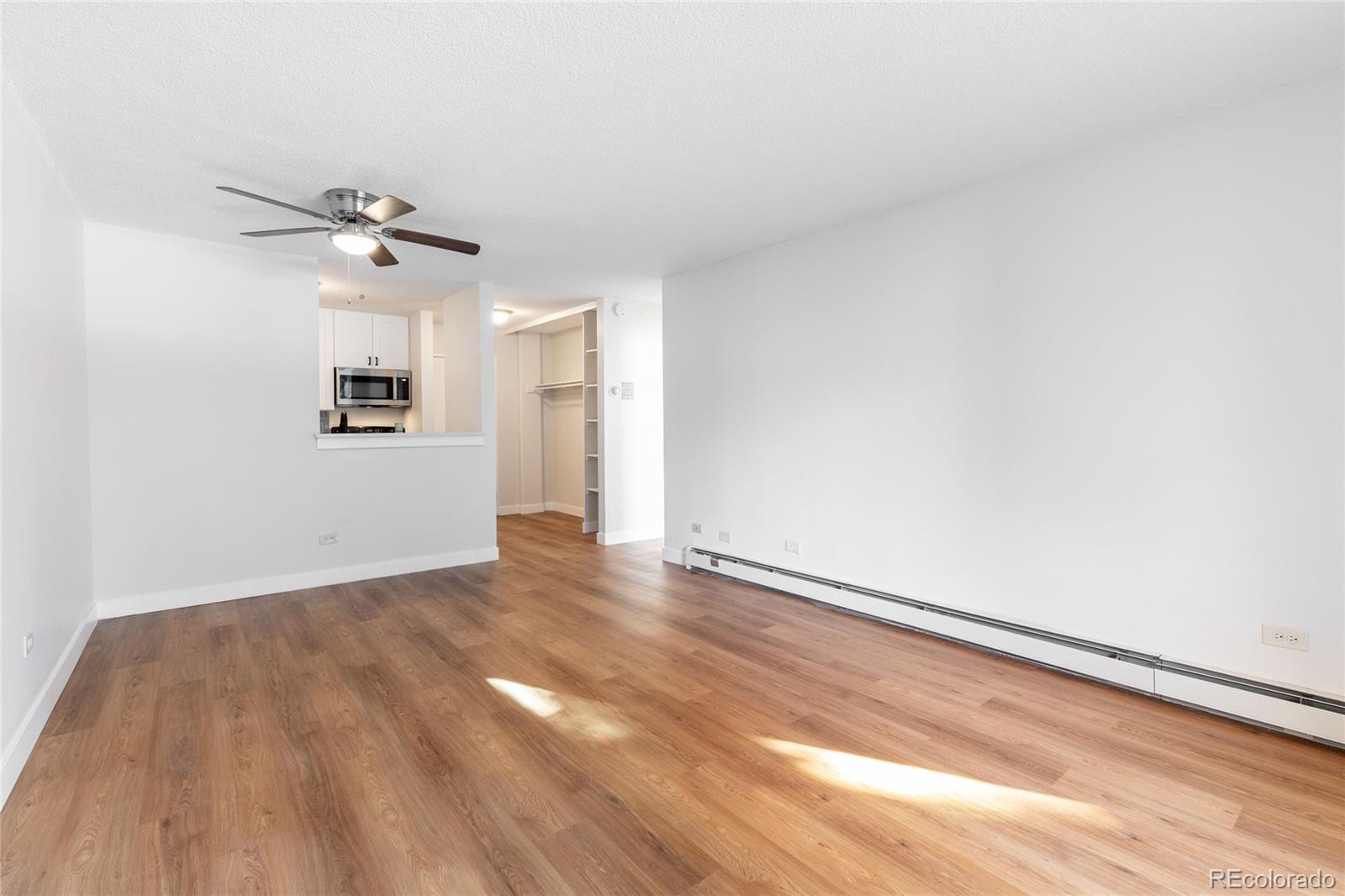 2231 S Vaughn Way Unit: 118B
