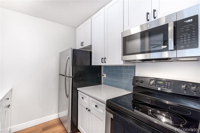2231 S Vaughn Way Unit: 118B