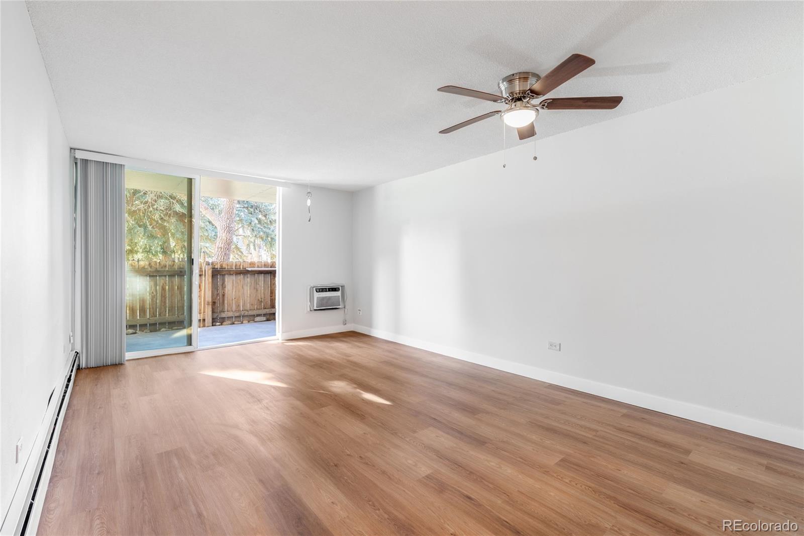 2231 S Vaughn Way Unit: 118B